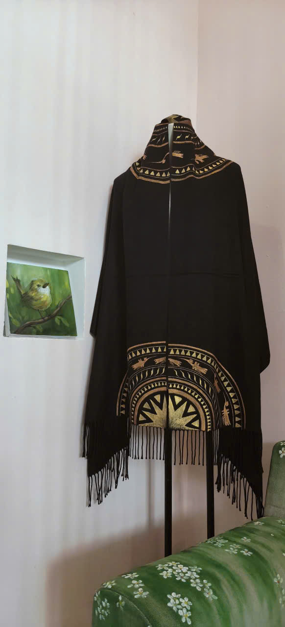 KHĂN CHOÀNG ART VẼ TAY KV004