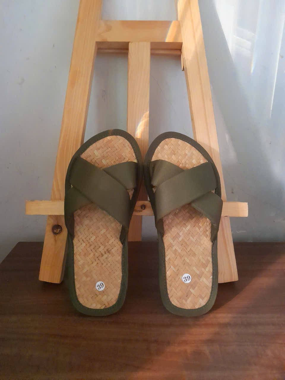 DÉP CỎ DOMINHSTORES-MÁT XA CHÂN-ĐI TRONG NHÀ-QUAI CHÉO NỮ-DC009 - Hình ảnh 3