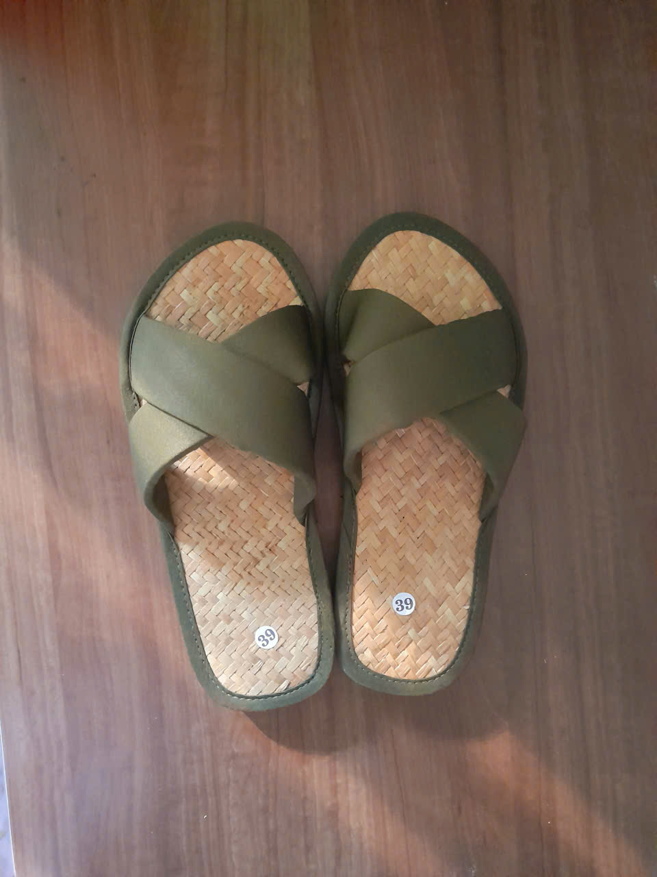 DÉP CỎ DOMINHSTORES-MÁT XA CHÂN-ĐI TRONG NHÀ-QUAI CHÉO NỮ-DC009 - Hình ảnh 2